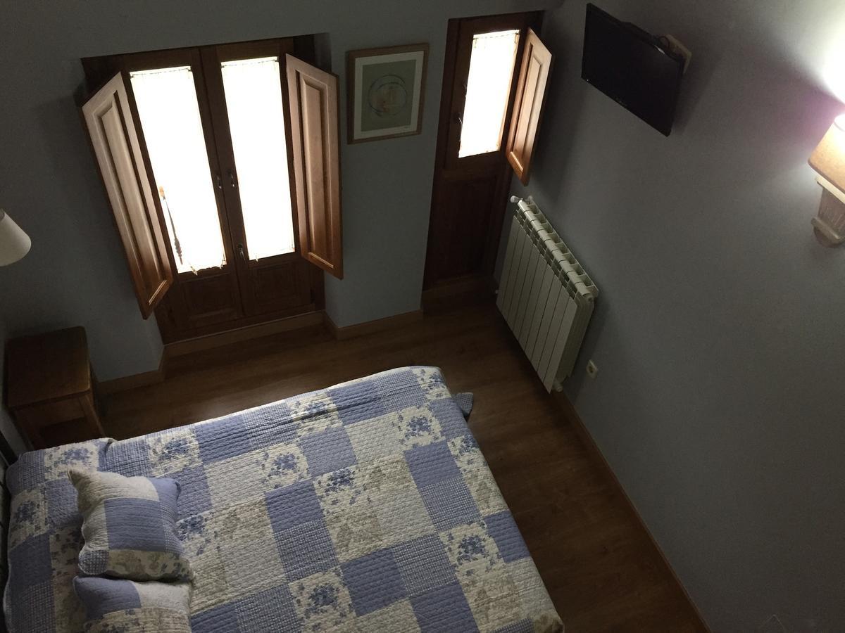 Vilde La Casuca Del Esbardu Hotel חדר תמונה