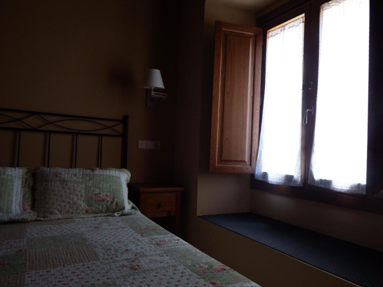 Vilde La Casuca Del Esbardu Hotel מראה חיצוני תמונה