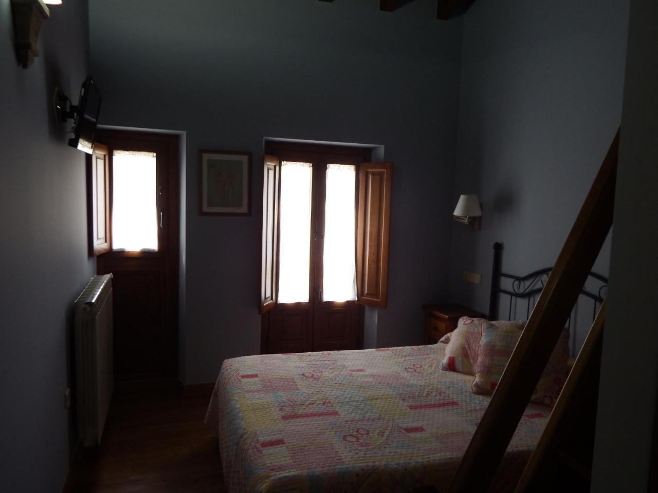 Vilde La Casuca Del Esbardu Hotel מראה חיצוני תמונה