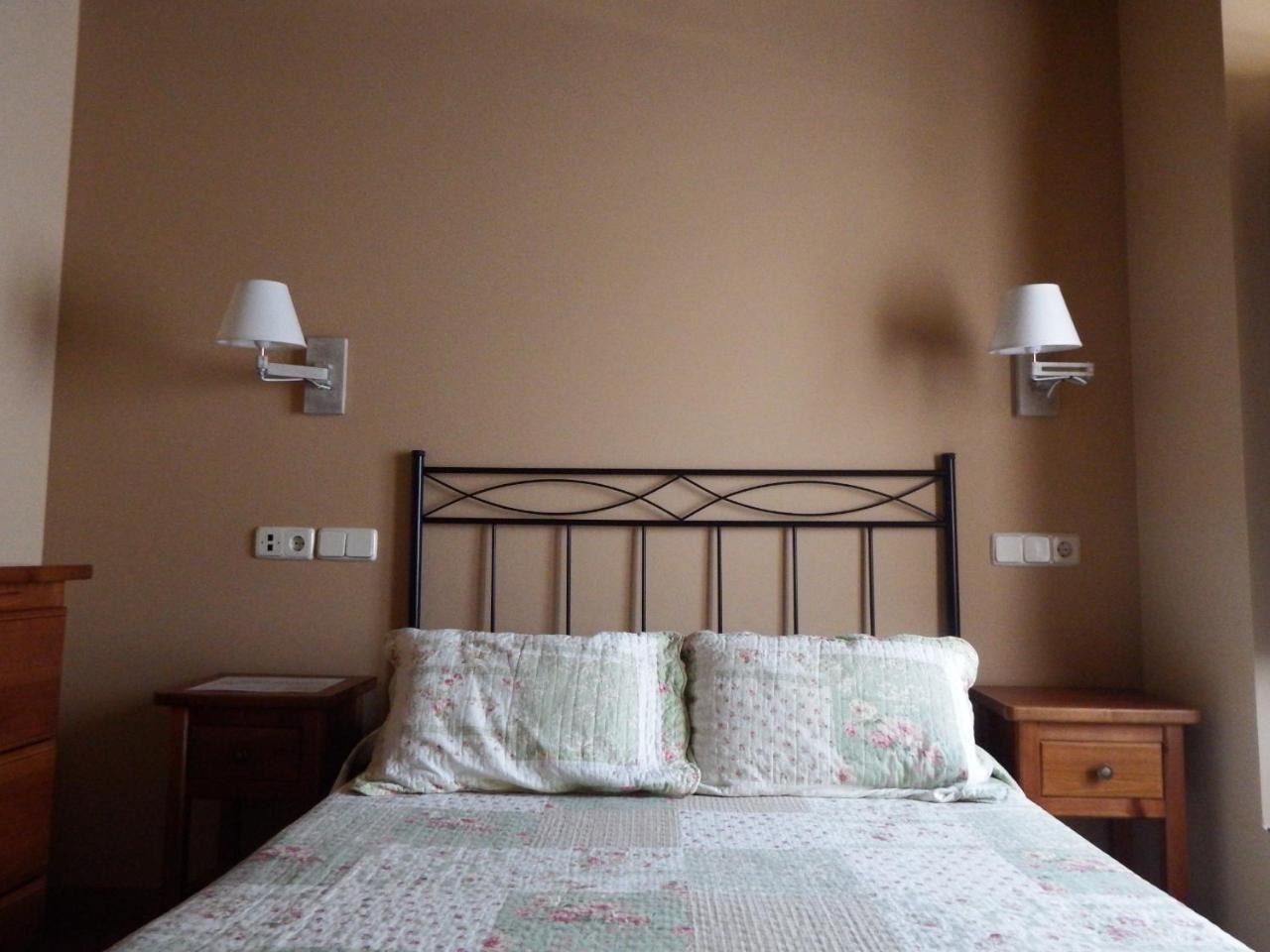 Vilde La Casuca Del Esbardu Hotel מראה חיצוני תמונה